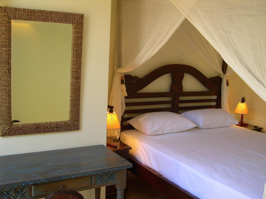 Rastoni Hotel Aegina Екстериор снимка