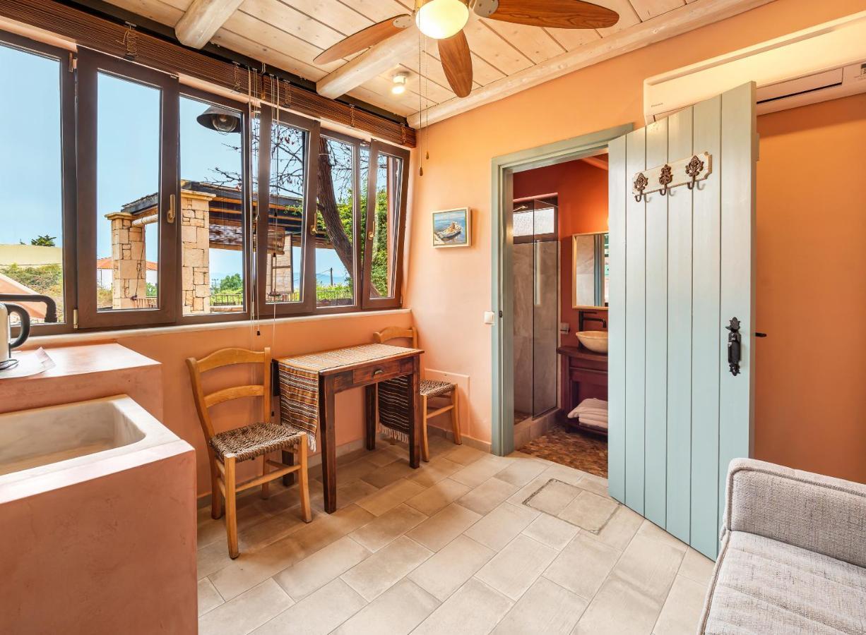 Rastoni Hotel Aegina Екстериор снимка