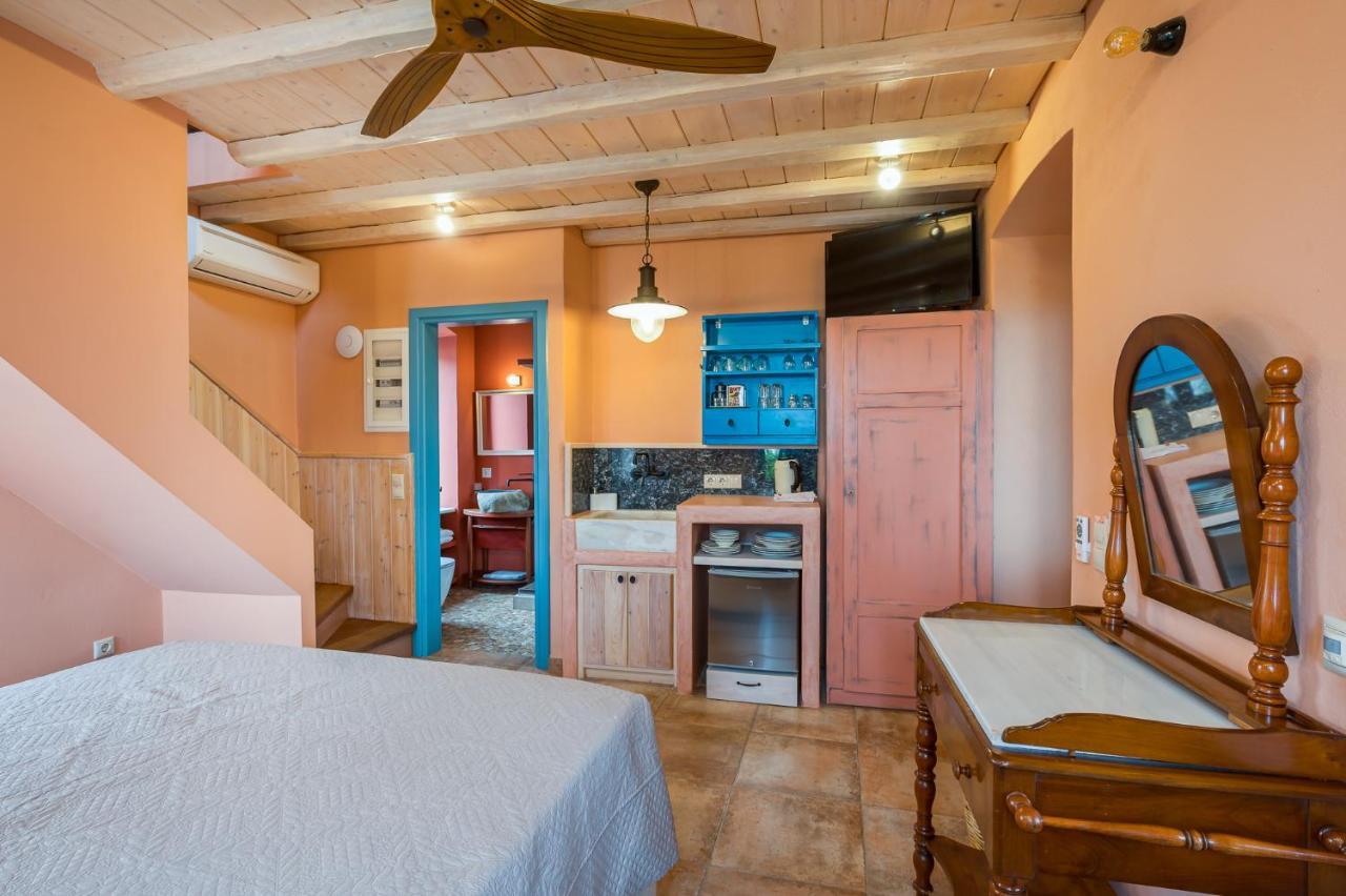 Rastoni Hotel Aegina Екстериор снимка